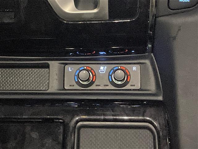 アルファード 2.5S Cパッケージ 純正9インチディスプレイオーディオナビキット付き/サンルーフ/フリップダウンモニター/両側電動/デジタルインナーミラー/エアシート/前後ドラレコ/BSM/バックカメラ/ETC/スペアキー/フルセグTV(11枚目)