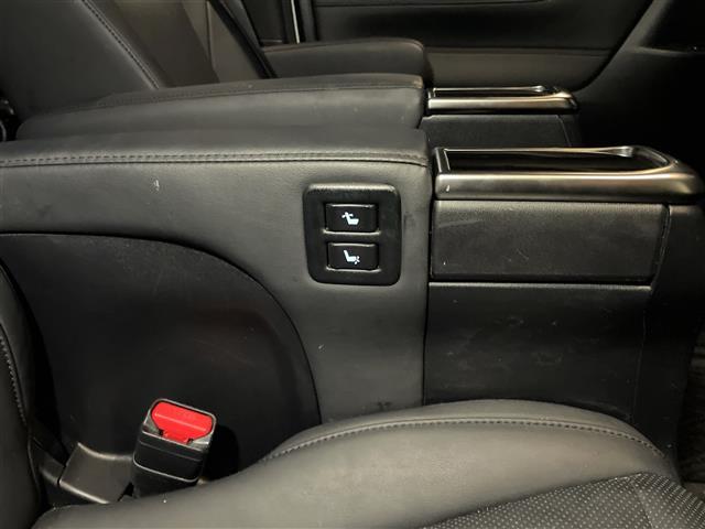 アルファード 2.5S Cパッケージ 純正9インチディスプレイオーディオナビキット付き/サンルーフ/フリップダウンモニター/両側電動/デジタルインナーミラー/エアシート/前後ドラレコ/BSM/バックカメラ/ETC/スペアキー/フルセグTV(28枚目)