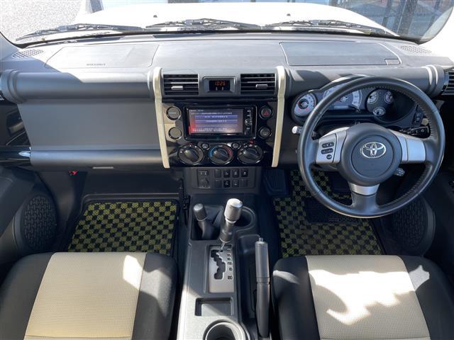 FJクルーザー ファイナルエディション 純正SDナビ/フルセグTV/バックカメラ/クルーズコントロール/横滑り防止装置/ETC/フォグランプ/電動格納ミラー/純正20インチAW/シートリフター/フロアマット/コーナーセンサー/(2枚目)