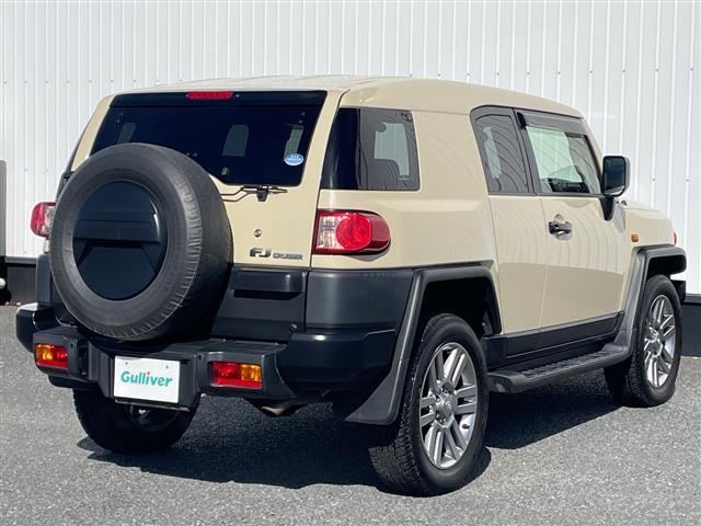 FJクルーザー ファイナルエディション 純正SDナビ/フルセグTV/バックカメラ/クルーズコントロール/横滑り防止装置/ETC/フォグランプ/電動格納ミラー/純正20インチAW/シートリフター/フロアマット/コーナーセンサー/(41枚目)