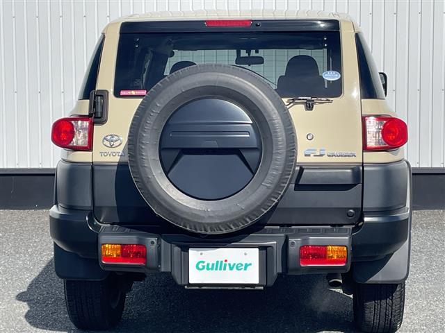 FJクルーザー ファイナルエディション 純正SDナビ/フルセグTV/バックカメラ/クルーズコントロール/横滑り防止装置/ETC/フォグランプ/電動格納ミラー/純正20インチAW/シートリフター/フロアマット/コーナーセンサー/(43枚目)