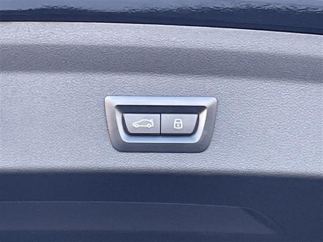 1シリーズ M135i xDrive 10インチiDriveナビ/前後ドラレコ/ヘッドアップディスプレイ/ブラインドスポットモニター/アクティブクルーズコントロール/ワイヤレス充電/バックカメラ/シートヒーター/スペアキー/禁煙車/保証書(15枚目)