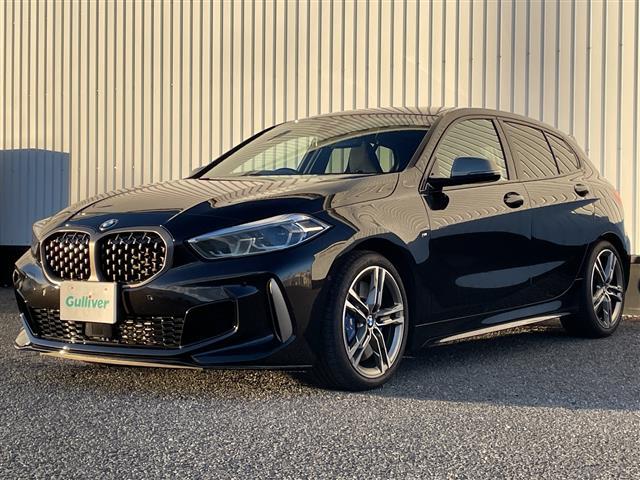 1シリーズ M135i xDrive 10インチiDriveナビ/前後ドラレコ/ヘッドアップディスプレイ/ブラインドスポットモニター/アクティブクルーズコントロール/ワイヤレス充電/バックカメラ/シートヒーター/スペアキー/禁煙車/保証書(36枚目)