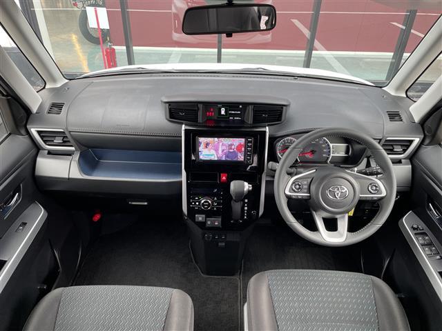 ルーミー カスタムＧ　純正メモリナビ／ＴＶ／バックカメラ／ビルトインＥＴＣ／追従式クルーズコントロール／両側パワースライドドア／シートヒーター／純正１４インチＡＷ／ブレーキホールド／電子制御パーキング／禁煙車（2枚目）