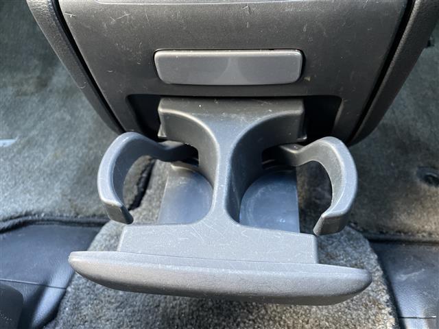 オデッセイハイブリッド ハイブリッドアブソルート・ホンダセンシングＥＸパック　純正８インチナビ／純正フリップダウンモニター／デジタルインナーミラー型前後ドラレコ／ブインドスポットモニター／フルセグＴＶ／バックカメラ／追従式クルーズコントロール／ビルトインＥＴＣ／大型アームレスト（21枚目）