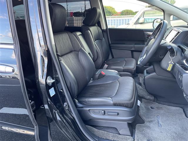 オデッセイハイブリッド ハイブリッドアブソルート・ホンダセンシングＥＸパック　純正８インチナビ／純正フリップダウンモニター／デジタルインナーミラー型前後ドラレコ／ブインドスポットモニター／フルセグＴＶ／バックカメラ／追従式クルーズコントロール／ビルトインＥＴＣ／大型アームレスト（27枚目）