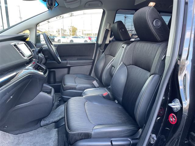 オデッセイハイブリッド ハイブリッドアブソルート・ホンダセンシングＥＸパック　純正８インチナビ／純正フリップダウンモニター／デジタルインナーミラー型前後ドラレコ／ブインドスポットモニター／フルセグＴＶ／バックカメラ／追従式クルーズコントロール／ビルトインＥＴＣ／大型アームレスト（28枚目）