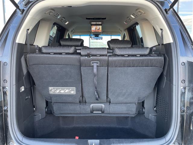 オデッセイハイブリッド ハイブリッドアブソルート・ホンダセンシングＥＸパック　純正８インチナビ／純正フリップダウンモニター／デジタルインナーミラー型前後ドラレコ／ブインドスポットモニター／フルセグＴＶ／バックカメラ／追従式クルーズコントロール／ビルトインＥＴＣ／大型アームレスト（30枚目）