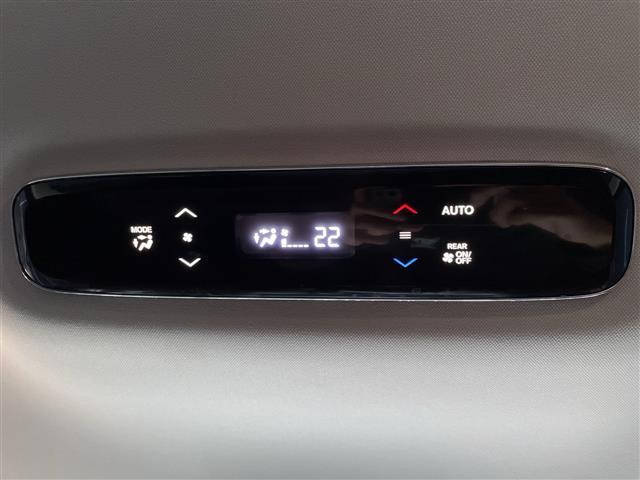 オデッセイハイブリッド ハイブリッドアブソルート・ホンダセンシングＥＸパック　純正８インチナビ／純正フリップダウンモニター／デジタルインナーミラー型前後ドラレコ／ブインドスポットモニター／フルセグＴＶ／バックカメラ／追従式クルーズコントロール／ビルトインＥＴＣ／大型アームレスト（33枚目）