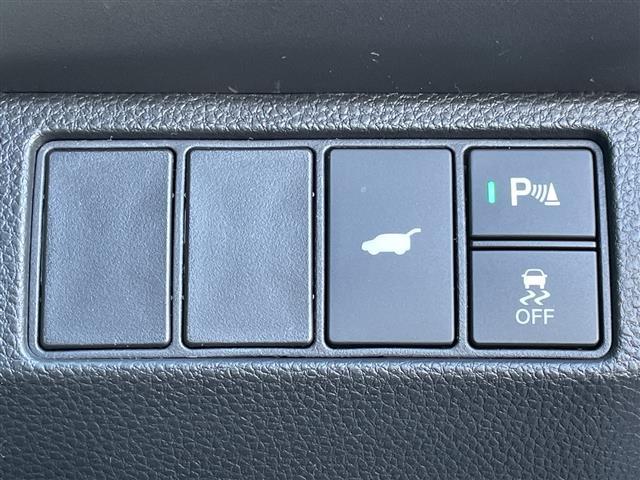 ヴェゼル e:HEV Z 登録済未使用車/純正9インチコネクトナビ/電動リアゲート/レーダークルーズコントロール/バックカメラ/ハーフレザーシート/シートヒーター/コーナーセンサー/ワイヤレス充電/LEDヘッドライト/ETC(8枚目)