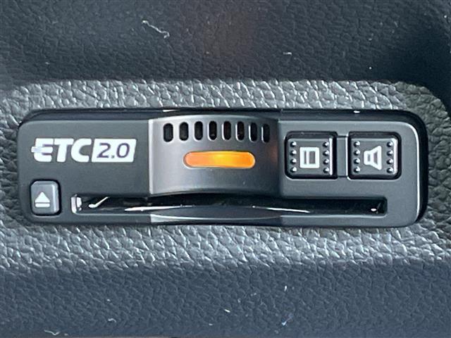 ヴェゼル e:HEV Z 登録済未使用車/純正9インチコネクトナビ/電動リアゲート/レーダークルーズコントロール/バックカメラ/ハーフレザーシート/シートヒーター/コーナーセンサー/ワイヤレス充電/LEDヘッドライト/ETC(13枚目)