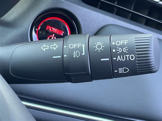 ヴェゼル e:HEV Z 登録済未使用車/純正9インチコネクトナビ/電動リアゲート/レーダークルーズコントロール/バックカメラ/ハーフレザーシート/シートヒーター/コーナーセンサー/ワイヤレス充電/LEDヘッドライト/ETC(18枚目)