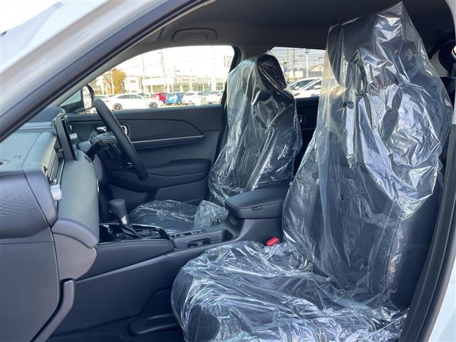 ヴェゼル e:HEV Z 登録済未使用車/純正9インチコネクトナビ/電動リアゲート/レーダークルーズコントロール/バックカメラ/ハーフレザーシート/シートヒーター/コーナーセンサー/ワイヤレス充電/LEDヘッドライト/ETC(24枚目)