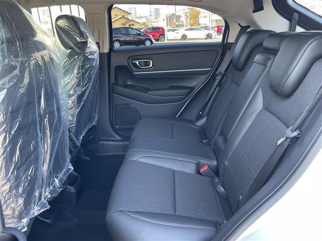 ヴェゼル e:HEV Z 登録済未使用車/純正9インチコネクトナビ/電動リアゲート/レーダークルーズコントロール/バックカメラ/ハーフレザーシート/シートヒーター/コーナーセンサー/ワイヤレス充電/LEDヘッドライト/ETC(26枚目)