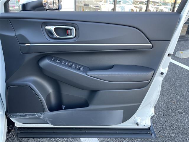 ヴェゼル e:HEV Z 登録済未使用車/純正9インチコネクトナビ/電動リアゲート/レーダークルーズコントロール/バックカメラ/ハーフレザーシート/シートヒーター/コーナーセンサー/ワイヤレス充電/LEDヘッドライト/ETC(31枚目)