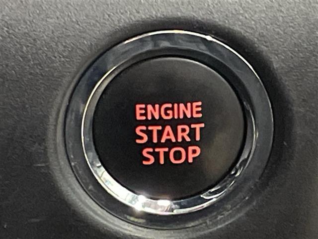 ヴォクシー ＺＳ　煌ＩＩＩ　純正８インチナビ／後席モニター／両側電動スライドドア／衝突軽減／クルーズコントロール／ハーフレザーシート／ビルトインＥＴＣ／ドライブレコーダー前後／純正１６インチアルミホイール／ＬＥＤヘッドライト（8枚目）