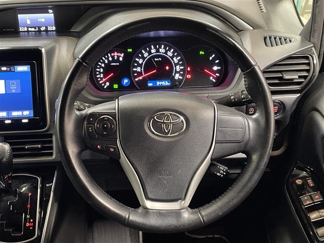 ヴォクシー ＺＳ　煌ＩＩＩ　純正８インチナビ／後席モニター／両側電動スライドドア／衝突軽減／クルーズコントロール／ハーフレザーシート／ビルトインＥＴＣ／ドライブレコーダー前後／純正１６インチアルミホイール／ＬＥＤヘッドライト（12枚目）