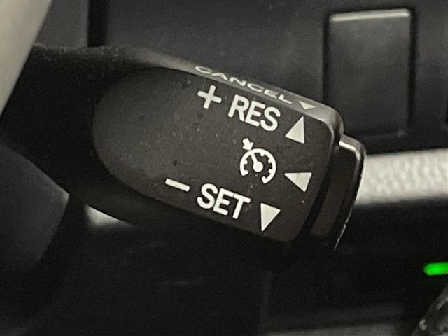 ヴォクシー ＺＳ　煌ＩＩＩ　純正８インチナビ／後席モニター／両側電動スライドドア／衝突軽減／クルーズコントロール／ハーフレザーシート／ビルトインＥＴＣ／ドライブレコーダー前後／純正１６インチアルミホイール／ＬＥＤヘッドライト（16枚目）