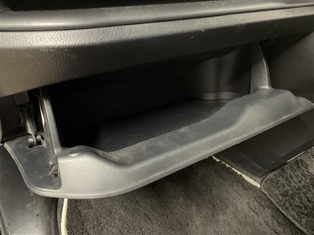 ヴォクシー ＺＳ　煌ＩＩＩ　純正８インチナビ／後席モニター／両側電動スライドドア／衝突軽減／クルーズコントロール／ハーフレザーシート／ビルトインＥＴＣ／ドライブレコーダー前後／純正１６インチアルミホイール／ＬＥＤヘッドライト（34枚目）