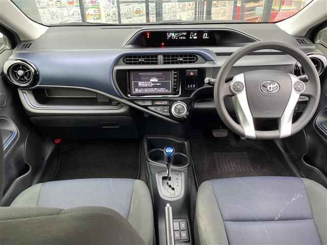 アクア Ｓ　純正ＳＤナビ／ＴＶ／Ｂｌｕｅｔｏｏｔｈ／バックカメラ／ドライブレコーダー／ビルトインＥＴＣ／ＨＩＤヘッドライト／横滑り防止装置／シートリフター／プッシュスタート／ウィンカーミラー／純正フロアマット（2枚目）