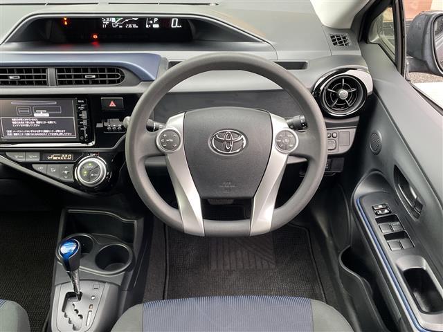 アクア Ｓ　純正ＳＤナビ／ＴＶ／Ｂｌｕｅｔｏｏｔｈ／バックカメラ／ドライブレコーダー／ビルトインＥＴＣ／ＨＩＤヘッドライト／横滑り防止装置／シートリフター／プッシュスタート／ウィンカーミラー／純正フロアマット（13枚目）