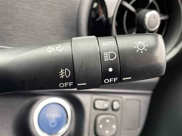 アクア Ｓ　純正ＳＤナビ／ＴＶ／Ｂｌｕｅｔｏｏｔｈ／バックカメラ／ドライブレコーダー／ビルトインＥＴＣ／ＨＩＤヘッドライト／横滑り防止装置／シートリフター／プッシュスタート／ウィンカーミラー／純正フロアマット（17枚目）