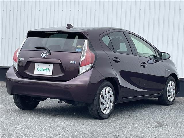 アクア Ｓ　純正ＳＤナビ／ＴＶ／Ｂｌｕｅｔｏｏｔｈ／バックカメラ／ドライブレコーダー／ビルトインＥＴＣ／ＨＩＤヘッドライト／横滑り防止装置／シートリフター／プッシュスタート／ウィンカーミラー／純正フロアマット（41枚目）