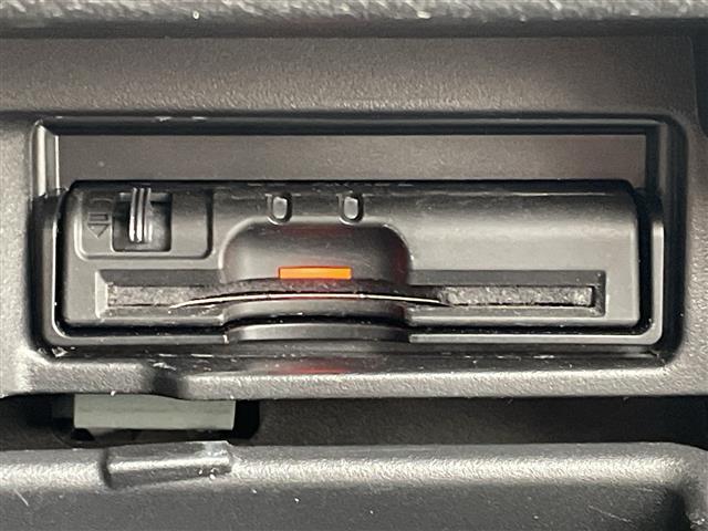 セレナ ハイウェイスターG プロパイロットエディション 純正SDナビ/フリップダウンモニター/両側電動スライドドア/プロパイロット/クルーズコントロール/ビルトインETC/純正16インチアルミホイール/リアサンシェード/LEDヘッドライト/フォグライト(18枚目)