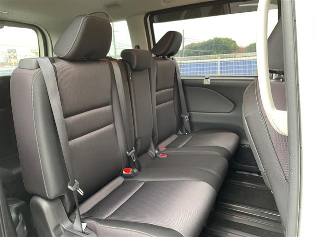 セレナ ハイウェイスターG 純正9インチナビ/フリップダウンモニター/両側電動スライドドア/アラウンドビューモニター/クルーズコントロール/ドライブレコーダー前後/ビルトインETC/車高調/柿本マフラー/社外グリル/ツイーター(20枚目)