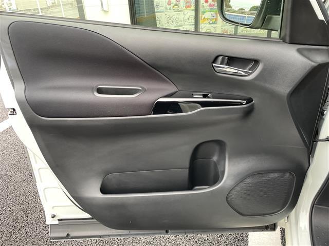 セレナ ハイウェイスターG 純正9インチナビ/フリップダウンモニター/両側電動スライドドア/アラウンドビューモニター/クルーズコントロール/ドライブレコーダー前後/ビルトインETC/車高調/柿本マフラー/社外グリル/ツイーター(26枚目)