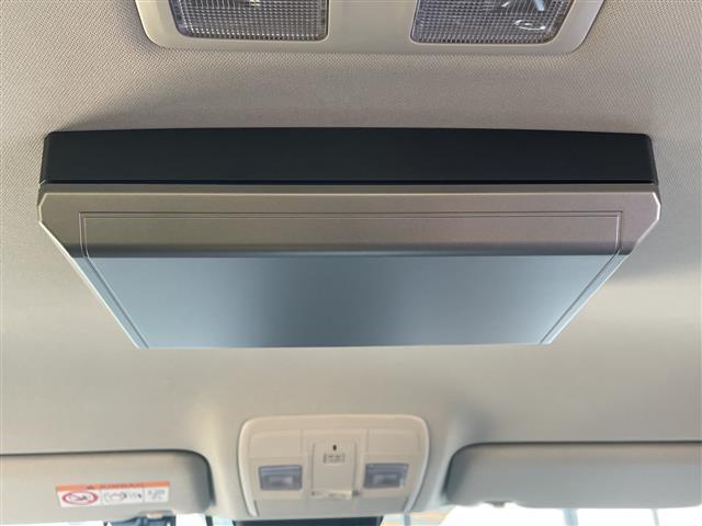 ＣＸ－５ ＸＤ　Ｌパッケージ　ＢＯＳＥサウンドシステム／ヘッドアップディスプレイ／電動リアゲート／純正１０インチナビ／ワイヤレス充電／全方位カメラ／フルセグＴＶ／ＣＤ／ＤＶＤ／コーナーセンサー／レザーシート／全席シートヒーター（8枚目）