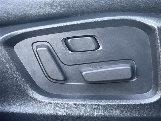 ＣＸ－５ ＸＤ　Ｌパッケージ　ＢＯＳＥサウンドシステム／ヘッドアップディスプレイ／電動リアゲート／純正１０インチナビ／ワイヤレス充電／全方位カメラ／フルセグＴＶ／ＣＤ／ＤＶＤ／コーナーセンサー／レザーシート／全席シートヒーター（20枚目）