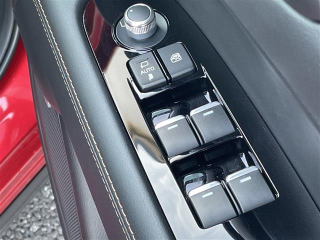 ＣＸ－５ ＸＤ　Ｌパッケージ　ＢＯＳＥサウンドシステム／ヘッドアップディスプレイ／電動リアゲート／純正１０インチナビ／ワイヤレス充電／全方位カメラ／フルセグＴＶ／ＣＤ／ＤＶＤ／コーナーセンサー／レザーシート／全席シートヒーター（21枚目）