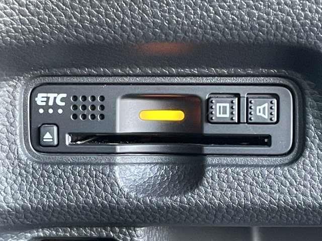 Ｎ－ＢＯＸカスタム Ｇ・ＥＸホンダセンシング　ＳＤナビ／フルセグＴＶ／バックカメラ／大型ルーフコンソール／ドライブレコーダー３６０／ホンダセンシング／ビルトインＥＴＣ／リアサンシェード／純正１４インチアルミホイール／ＬＥＤヘッドライト／スペアキー（16枚目）