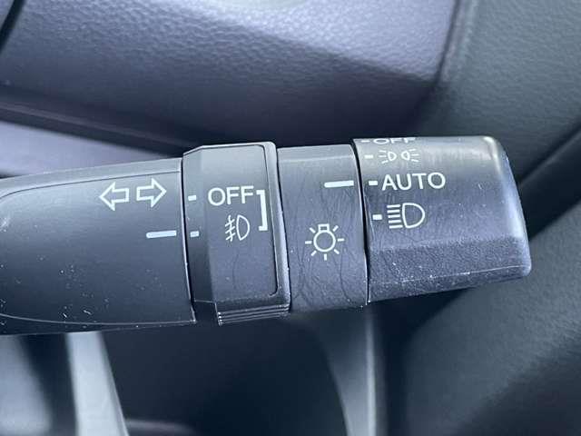 Ｎ－ＢＯＸカスタム Ｇ・ＥＸホンダセンシング　ＳＤナビ／フルセグＴＶ／バックカメラ／大型ルーフコンソール／ドライブレコーダー３６０／ホンダセンシング／ビルトインＥＴＣ／リアサンシェード／純正１４インチアルミホイール／ＬＥＤヘッドライト／スペアキー（19枚目）