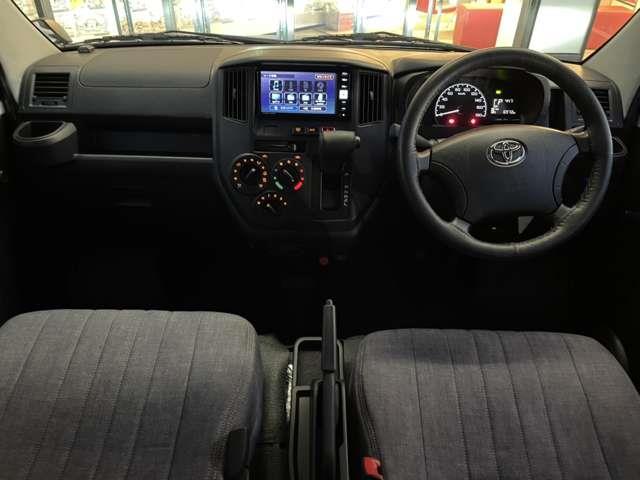 タウンエースバン ＤＸ　純正ＳＤナビ／フルセグＴＶ／Ｂｌｕｅｔｏｏｔｈ／バックカメラ／衝突軽減システム／ハーフレザーシート／ドライブレコーダー／ＥＴＣ／アイドリングストップ／ＬＥＤヘッドライト／社外ホイール／スペアキー（2枚目）