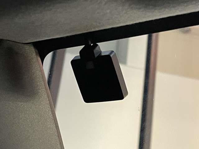 タウンエースバン ＤＸ　純正ＳＤナビ／フルセグＴＶ／Ｂｌｕｅｔｏｏｔｈ／バックカメラ／衝突軽減システム／ハーフレザーシート／ドライブレコーダー／ＥＴＣ／アイドリングストップ／ＬＥＤヘッドライト／社外ホイール／スペアキー（14枚目）