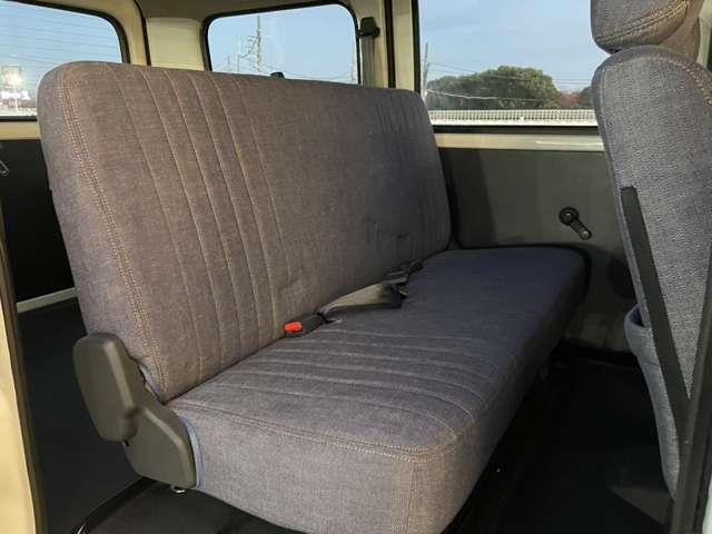 タウンエースバン ＤＸ　純正ＳＤナビ／フルセグＴＶ／Ｂｌｕｅｔｏｏｔｈ／バックカメラ／衝突軽減システム／ハーフレザーシート／ドライブレコーダー／ＥＴＣ／アイドリングストップ／ＬＥＤヘッドライト／社外ホイール／スペアキー（17枚目）