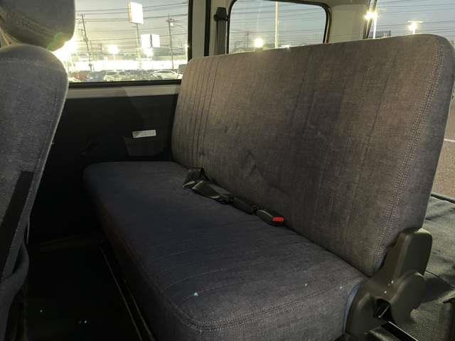 タウンエースバン ＤＸ　純正ＳＤナビ／フルセグＴＶ／Ｂｌｕｅｔｏｏｔｈ／バックカメラ／衝突軽減システム／ハーフレザーシート／ドライブレコーダー／ＥＴＣ／アイドリングストップ／ＬＥＤヘッドライト／社外ホイール／スペアキー（20枚目）