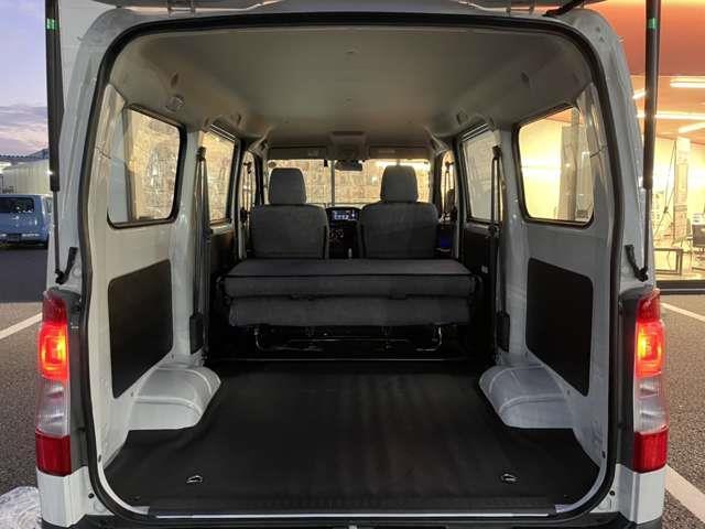 タウンエースバン ＤＸ　純正ＳＤナビ／フルセグＴＶ／Ｂｌｕｅｔｏｏｔｈ／バックカメラ／衝突軽減システム／ハーフレザーシート／ドライブレコーダー／ＥＴＣ／アイドリングストップ／ＬＥＤヘッドライト／社外ホイール／スペアキー（22枚目）