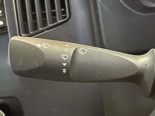 タウンエースバン ＤＸ　純正ＳＤナビ／フルセグＴＶ／Ｂｌｕｅｔｏｏｔｈ／バックカメラ／衝突軽減システム／ハーフレザーシート／ドライブレコーダー／ＥＴＣ／アイドリングストップ／ＬＥＤヘッドライト／社外ホイール／スペアキー（24枚目）