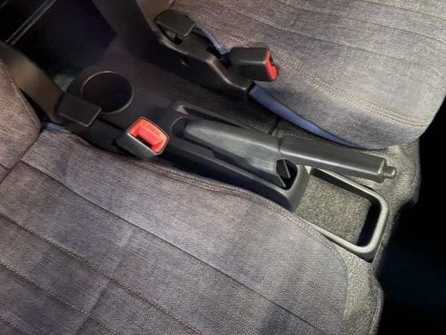 タウンエースバン ＤＸ　純正ＳＤナビ／フルセグＴＶ／Ｂｌｕｅｔｏｏｔｈ／バックカメラ／衝突軽減システム／ハーフレザーシート／ドライブレコーダー／ＥＴＣ／アイドリングストップ／ＬＥＤヘッドライト／社外ホイール／スペアキー（28枚目）