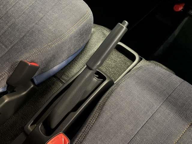 タウンエースバン ＤＸ　純正ＳＤナビ／フルセグＴＶ／Ｂｌｕｅｔｏｏｔｈ／バックカメラ／衝突軽減システム／ハーフレザーシート／ドライブレコーダー／ＥＴＣ／アイドリングストップ／ＬＥＤヘッドライト／社外ホイール／スペアキー（29枚目）