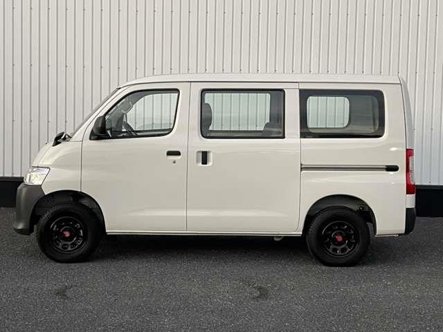 タウンエースバン ＤＸ　純正ＳＤナビ／フルセグＴＶ／Ｂｌｕｅｔｏｏｔｈ／バックカメラ／衝突軽減システム／ハーフレザーシート／ドライブレコーダー／ＥＴＣ／アイドリングストップ／ＬＥＤヘッドライト／社外ホイール／スペアキー（38枚目）