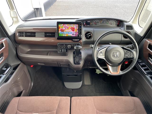Ｎ－ＢＯＸ Ｇ・Ｌターボホンダセンシングカッパーブラウンスタイル　純正８インチナビ／フルセグＴＶ／両側パワースライドドア／ＥＴＣ／追従式クルーズコントロール／パドルシフト／バックカメラ／ＬＥＤヘッドライト／リアロールサンシェード／シートバックテーブル／禁煙車（2枚目）
