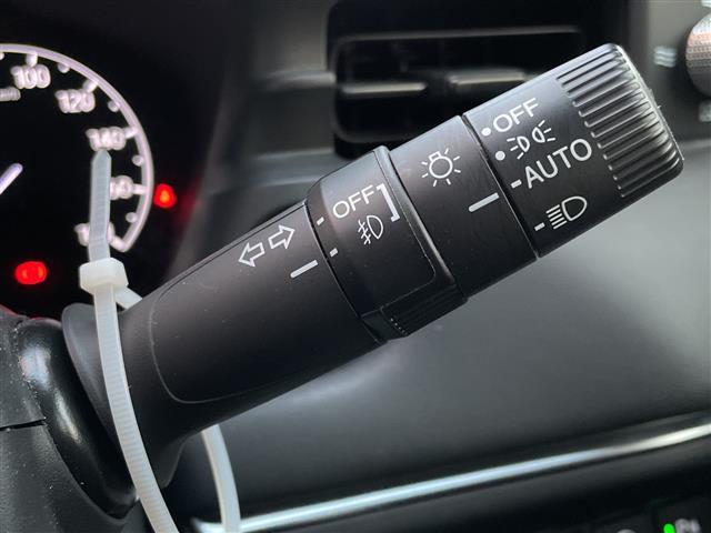 ヴェゼル ｅ：ＨＥＶ　Ｚ　ワンオーナー／純正９インチナビ／全方位カメラ／地デジＴＶ／ＢＴ／クルーズコントロール／純正ＯＰグリル／純正ＯＰプレミアムオーディオ／純正１８インチアルミホイール／ワイヤレス充電／ＥＴＣ２．０／ドラレコ（19枚目）