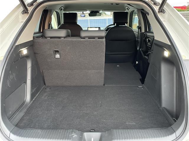 ヴェゼル ｅ：ＨＥＶ　Ｚ　ワンオーナー／純正９インチナビ／全方位カメラ／地デジＴＶ／ＢＴ／クルーズコントロール／純正ＯＰグリル／純正ＯＰプレミアムオーディオ／純正１８インチアルミホイール／ワイヤレス充電／ＥＴＣ２．０／ドラレコ（30枚目）