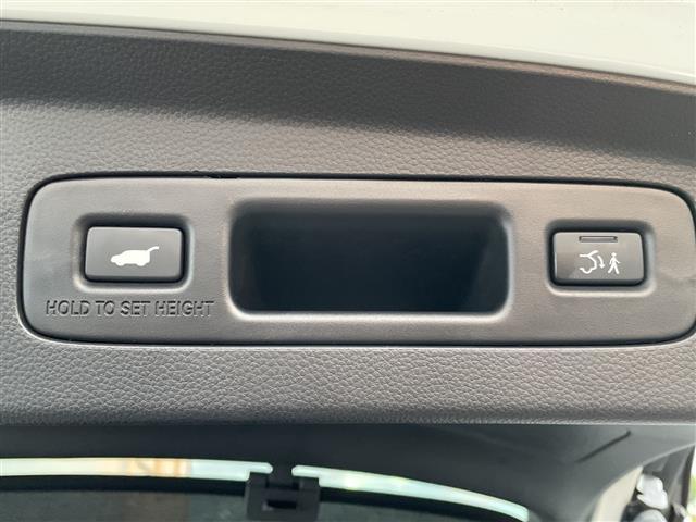 ヴェゼル ｅ：ＨＥＶ　Ｚ　ワンオーナー／純正９インチナビ／全方位カメラ／地デジＴＶ／ＢＴ／クルーズコントロール／純正ＯＰグリル／純正ＯＰプレミアムオーディオ／純正１８インチアルミホイール／ワイヤレス充電／ＥＴＣ２．０／ドラレコ（33枚目）