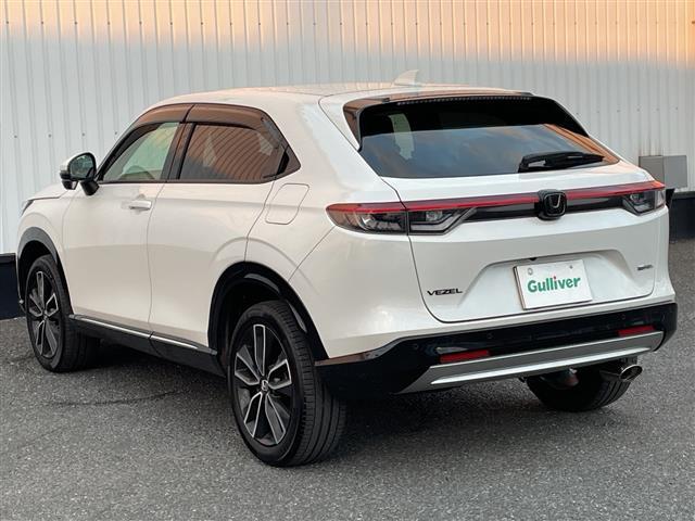 ヴェゼル ｅ：ＨＥＶ　Ｚ　ワンオーナー／純正９インチナビ／全方位カメラ／地デジＴＶ／ＢＴ／クルーズコントロール／純正ＯＰグリル／純正ＯＰプレミアムオーディオ／純正１８インチアルミホイール／ワイヤレス充電／ＥＴＣ２．０／ドラレコ（40枚目）