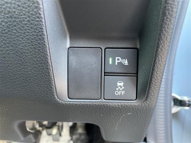 Ｎ－ＶＡＮ＋スタイル ファン　全方位カメラ　ルーフコンソール　純正ラバーマット　ＥＴＣ　ナビ連動前後ドラレコ　純正８インチメモリナビ　追従型クルーズコントロール　レーンキープ　衝突軽減システム　ＵＳＢ　純正フロアマット　禁煙車（8枚目）